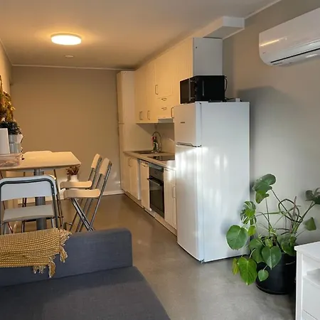 Affittacamere Ny Hybel Leilighet Med Eget Bad Og Egen Inngang