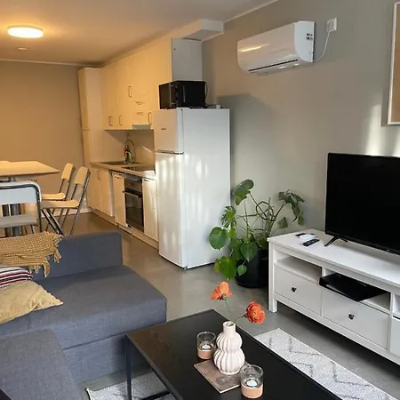 Ny Hybel Leilighet Med Eget Bad Og Egen Inngang * Moss