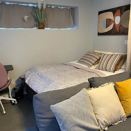 Affittacamere Ny Hybel Leilighet Med Eget Bad Og Egen Inngang